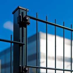 Zaunpfosten für Doppelstabmatten 656 und 868