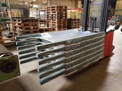 Wellengitter-Doppeltor Grün 750mm x 2988mm.