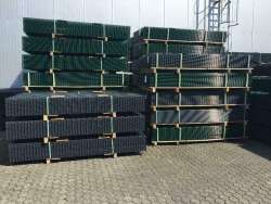 Komplettpaket Doppelstabmatte 8/6/8 Pfosten mit Flacheisen Höhe 143cm
