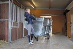 Growi® Großraumkuli  240 cm Breite, (inkl.Griffe) für Schlepper mit Frontlader