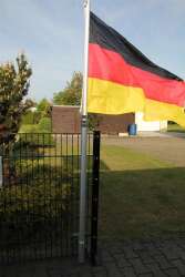 EINDREHHALTERUNG FÜR FAHNEN UND FLAGGEN - SCHMAL - ANTHRAZIT RAL 7016