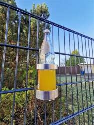 EINFACHE EINHÄNGEVARIANTE ALS FLASCHENHALTER - ANTHRAZIT RAL 7016