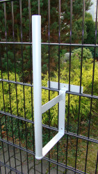 EINFACHE EINHÄNGEVARIANTE FÜR GARTENFACKEL U. SILVESTERRAKETEN - GRÜN RAL 6005