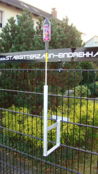 EINFACHE EINHÄNGEVARIANTE FÜR GARTENFACKEL U. SILVESTERRAKETEN - GRÜN RAL 6005