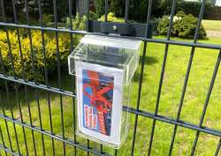 EINFACHE EINHÄNGEVARIANTE ALS PROSPEKTHALTER DIN LANG - ANTHRAZIT RAL 7016