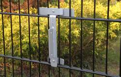 WANDHALTERUNG FÜR 90 GRAD WINKELSCHILD - GRÜN RAL 6005