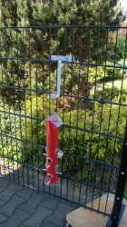 Vogelfutterstation mit 8 Sitzstangen