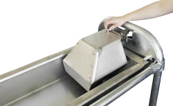 Flachschwenk-Trog 1 m. 1,5 m, 2 m, 2,5 m od. 3 m Edelstahl (35, 55, 75, 90 od. 105 Liter.) für Bodenmontage